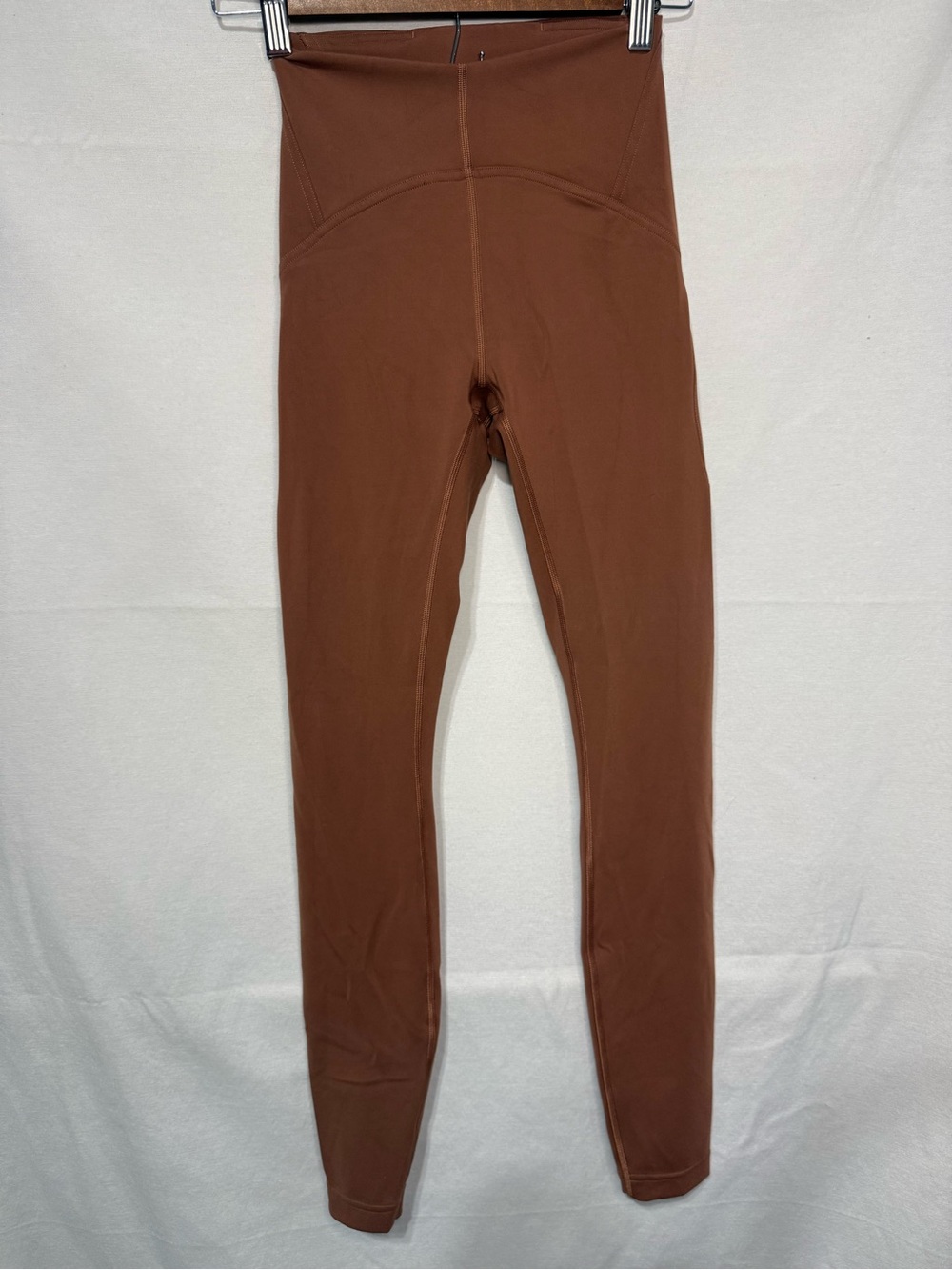 Like New Lululemon High-Rise Leggings - 28” length Size 2